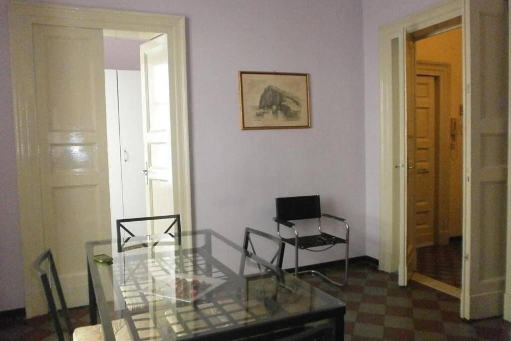 Three Rooms Near Central Station Catania Esterno foto